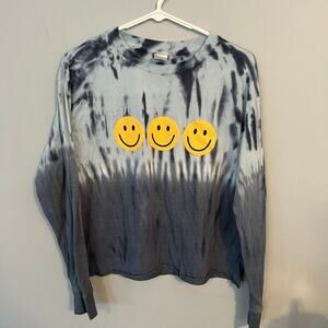 No Boundaries Smiley Tie Dye Cropped Tee Shirt Juniors Size Large / 11 - 13